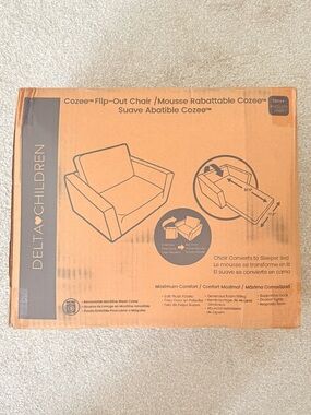 NEW IN BOX Delta Children’s Pull Out Couch